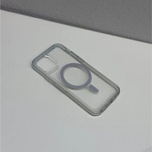 Otter Box Clear Magnetic iPhone 12 Case